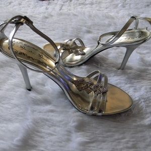 Sliver high heels